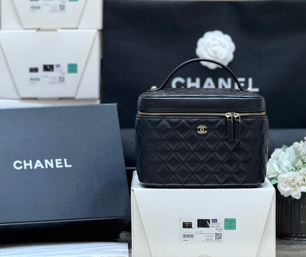 CHANEL 25S VANITY TOP HANDLE CASE 21 IN BLACK CALFSKIN