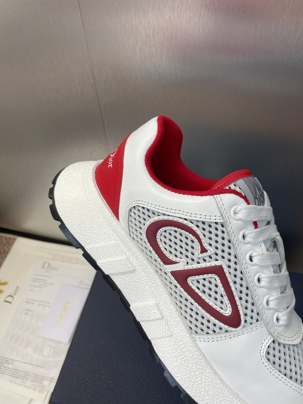 DIOR 25S D-RUN'N COUPLE SNEAKERS IN WHITE RED CALFSKIN AND MESH