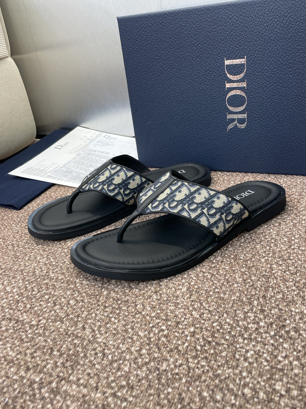 DIOR 25S ALIAS THONG SANDAL IN BEIGE BLACK CALFSKIN AND CANVAS