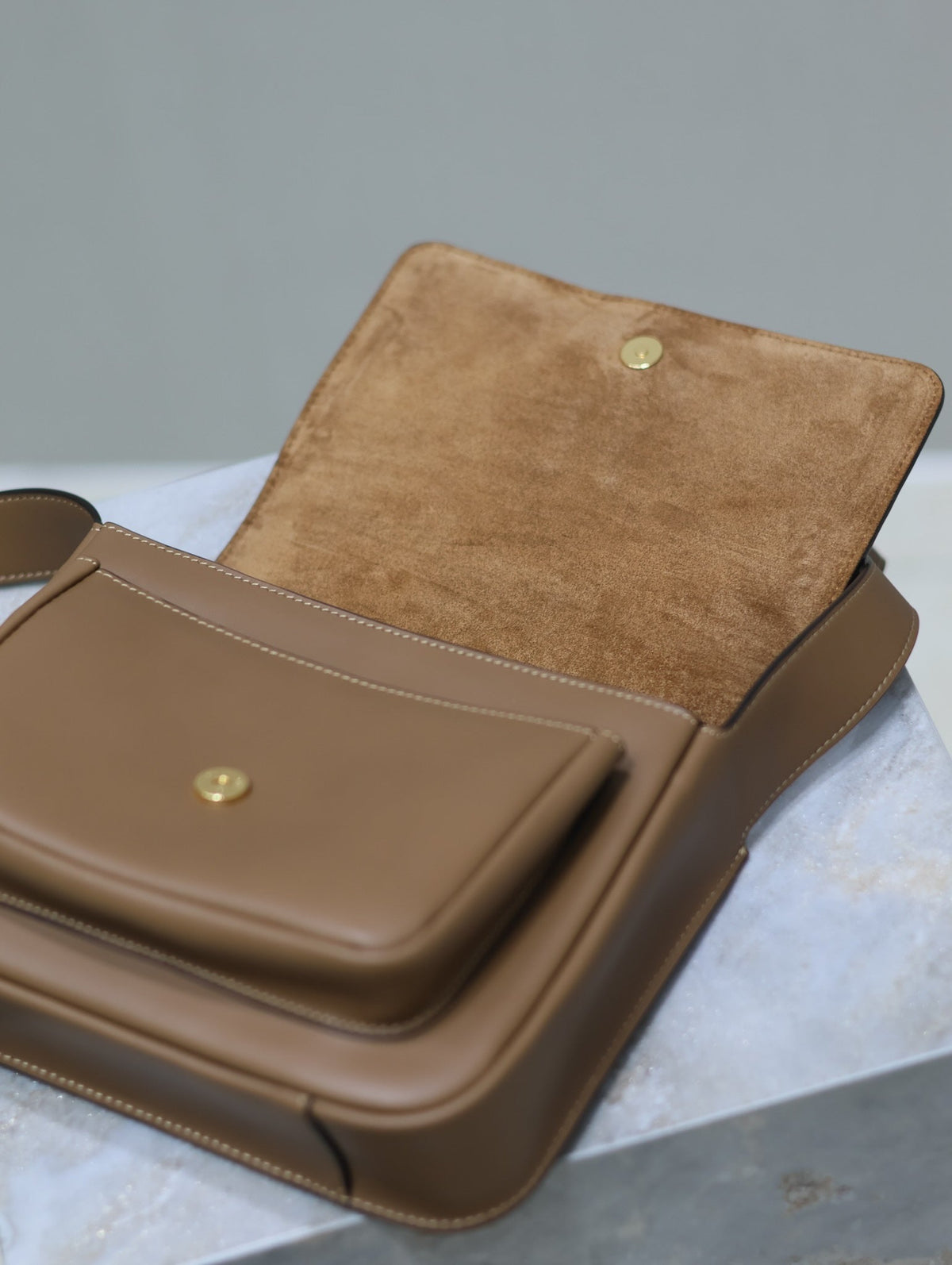 YSL 25S NIKI BABY 22 IN BROWN CALFSKIN GOLD HARDWRE