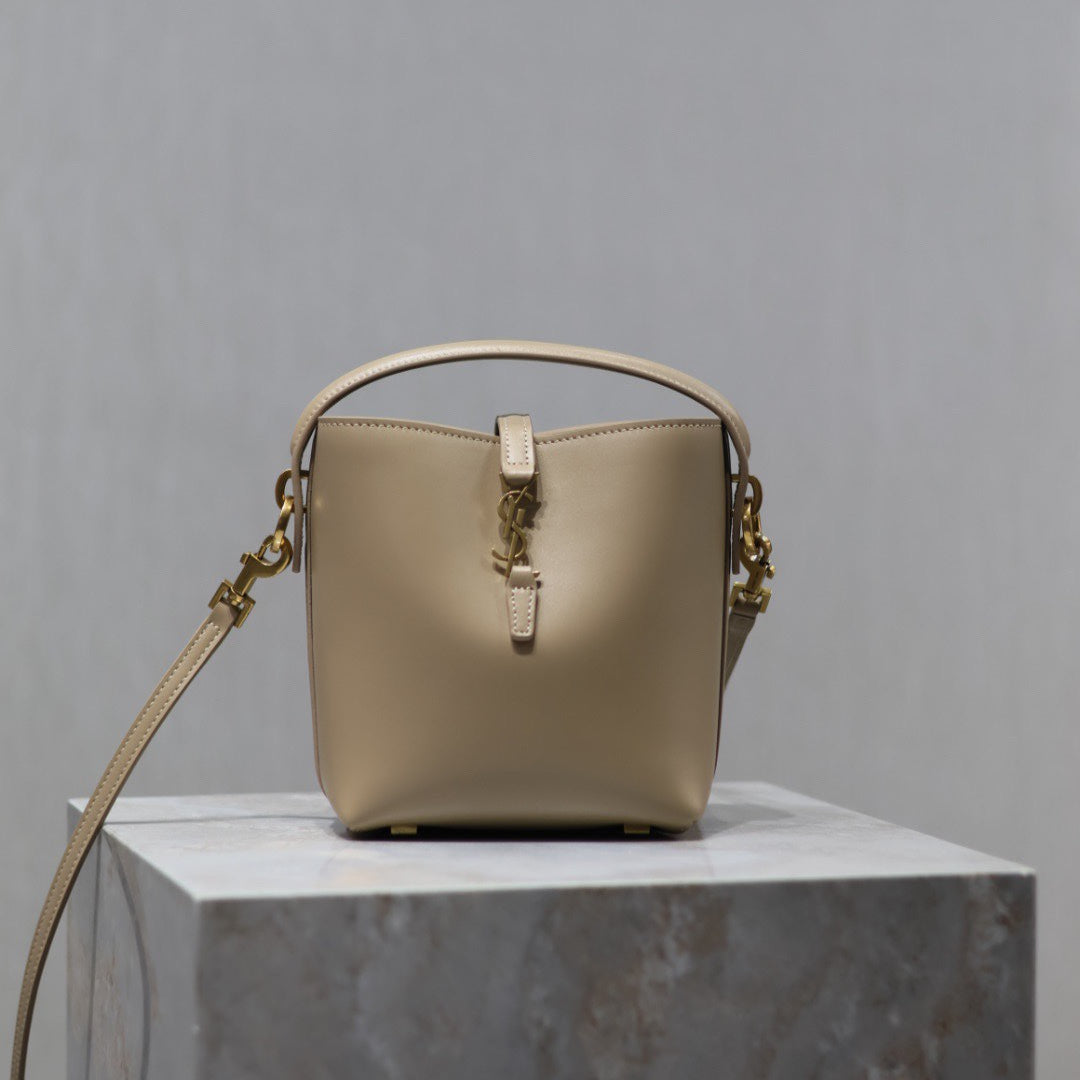 YSL 25S LE 37 BUCKET 15 IN BEIGE CALFSKIN GOLD HARDWARE