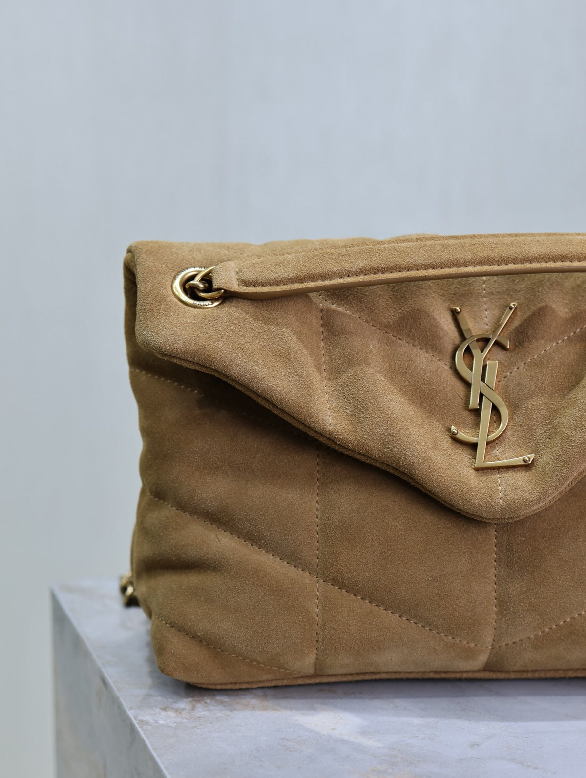 YSL 25S LOULOU PUFFER MM 29 IN TAN BROWN SUEDE GOLD HARDWRE