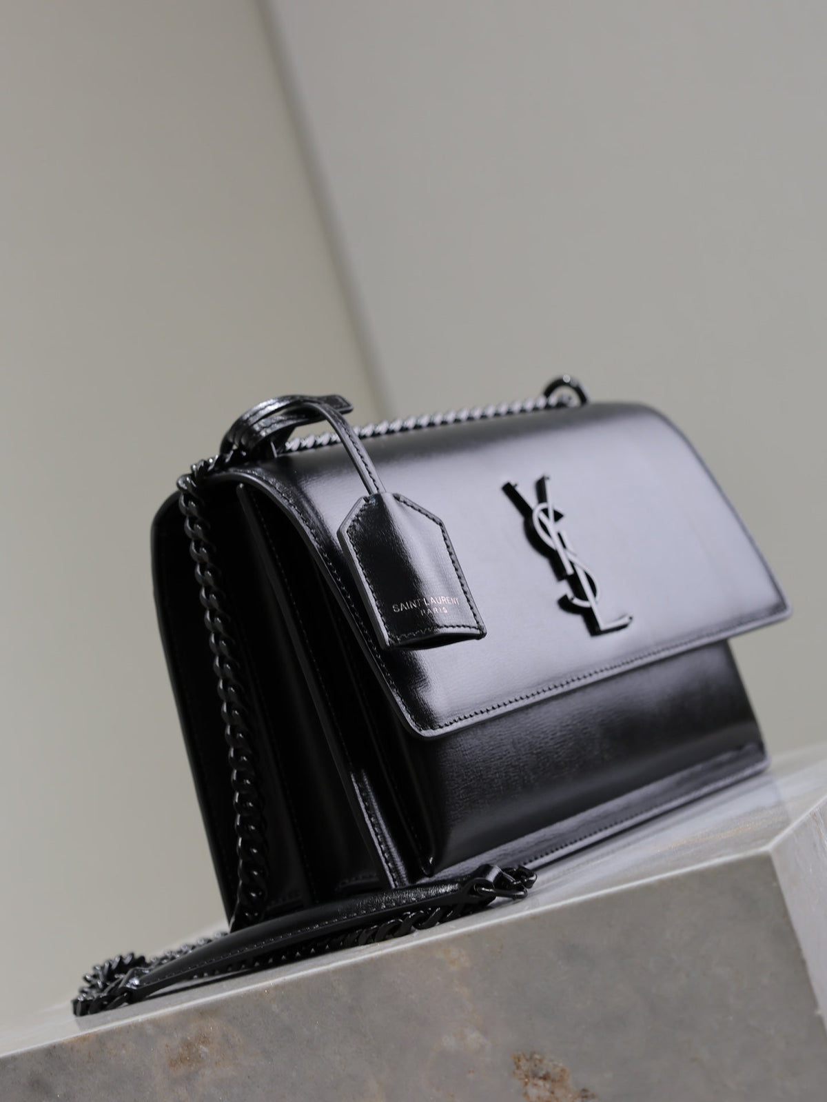 YSL 25S SUNSET BAG 22 IN BLACK CALFSKIN BLACK HARDWARE