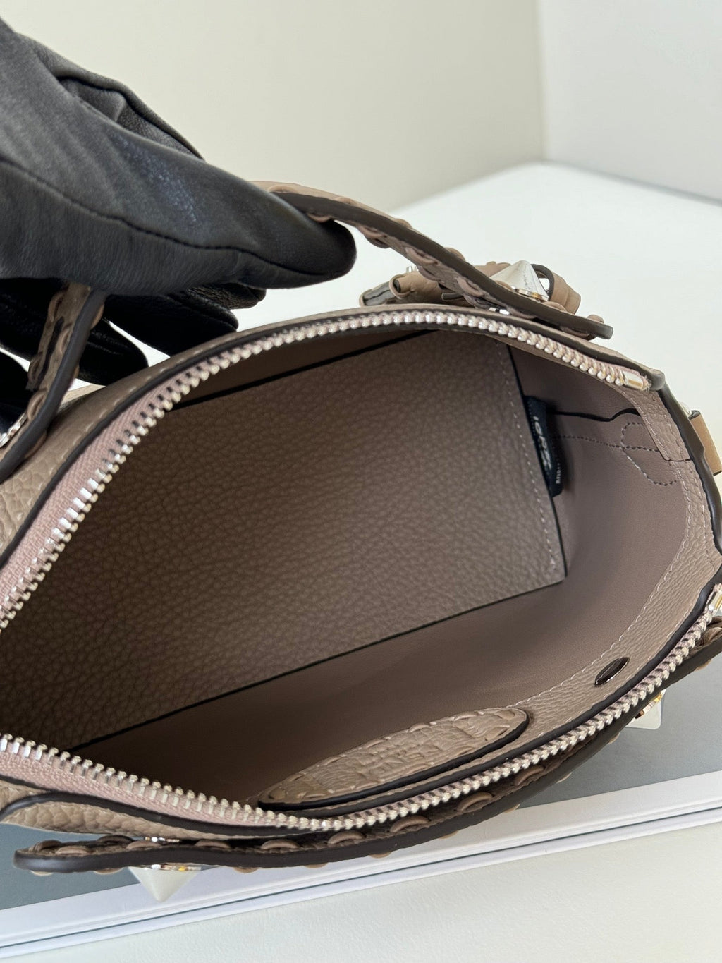 BY THE WAY SELLERIA MINI 20 IN MEDIUM BROWN GRAINED CALFSKIN